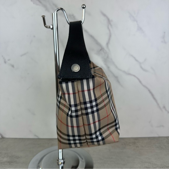 SOLD Burberry Nylon Nova Check Pochette - Picture 3 of 15